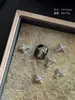 Acessórios de Nail Art Cruzados Retrô Dourados e Prateados Estilo Punk Escuro Liga de Metal Tridimensional com Pedras de Diamante Acessórios de Decoração para Unhas Atacado