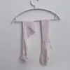 Calcetines holgados para mujer Ioulor Estilo Miu Calcetines largos finos de pasarela Primavera y Verano Respirables de estilo perezoso Calcetines largos holgados Venta al por mayor