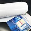 [Ventas Directas de Fábrica] Material de Rollo de PET Blanco Lechoso de Bajo Precio para Ventanas de Cajas Plegadizas Blíster, Calcomanías