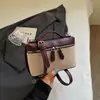 Bolsa Transversal Suede Retrô para Mulheres, Nova Bolsa Quadrada Pequena Fashion Transfronteiriça, Bolsa de Ombro Versátil para o Dia a Dia de Alta Qualidade