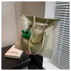 Bolsa de Gelatina Transparente para Mujer 2026 Nueva Moda Tendencia Primavera y Verano Bolso de Hombro Popular Simple Gran Capacidad Bolso Tote para Viajes