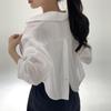Camisa corta, holgada, fina y con protección solar, estilo coreano elegante, con abertura en la espalda y botones.
