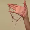 Colar de contas branco e rosa com atmosfera super fada, gargantilha multicamadas para empilhar para mulheres, corrente doce de nicho para a clavícula