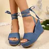 Sandalias de Cuña de Mezclilla Estilo Nuevo Verano 2026 Estilo de Comercio Exterior Estilo Europeo y Americano con Tiras Cruzadas Talla Grande con Cordones Zapatos de Tacón Alto de Comercio Exterior