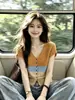 Blusa de Tricô com Listras, Decote V e Babados, Manga Curta, para Mulheres, Novo Design de Verão 2026, Peça Única e Bonita de Modelagem Justa