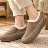 Botas de Nieve Cálidas de un Paso Invierno 2026 Transfronterizas Aterciopeladas Engrosadas Felpa Algodón Imitación Gamuza Zapatos de Algodón para Personas de Mediana Edad y Mayores