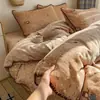 Juego de colcha de terciopelo de leche con borde de concha estilo ins, juego de cuatro piezas de cubierta de edredón de forro polar coral y franela engrosada para invierno, juego de tres piezas para dormitorios