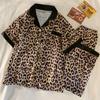 Pijama de manga corta de seda de hielo con estampado de leopardo de temperamento de alta gama para mujer, traje de ropa para el hogar de verano, pantalones para usar, foto real, venta al por mayor