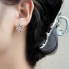 Aguja de plata S925 Corea del Sur simple pequeña personalidad seis pétalos diamante completo gas nicho diseño avanzado aretes