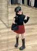 Otoño 2024 Nueva Ropa Infantil Coreana Niñas Spice Girls Cuello Alto Nudo en la Espalda Camiseta Básica Falda Corta Falda de Cuero