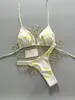 Bikini de Dos Piezas para Mujer 2026 Nuevo con Estampado de Palmera de Coco Amarillo, Copas Triangulares con Atar, Traje de Baño Transfronterizo, Al por Mayor en Stock