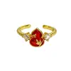 Nuevo Anillo Abierto de Lujo Ligero Estilo Chino Nicho Gama Alta con Carcasa de Esmalte Rojo, Perla, Fresa, Trébol de Cuatro Hojas, Calabaza para Mujer