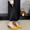 Mules Chuyuji de gamuza estilo francés, con punta fina y tacón de gatito adelgazante para mujer, adecuados para usar al aire libre en primavera, elegantes y de tacón bajo
