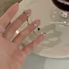 Pulseira de Cordão Pequena Flor Piscante Zircônia Mulheres Flor de Cerejeira Cravejada de Diamantes ins Nicho Versátil Acessórios de Alto Nível Joias de Mão