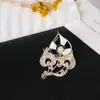 Broche Transfronterizo Nuevo de Alta Gama Lazo Insecto Flor Femenino Anti-Exposición Fijo Ropa Versátil Corsage
