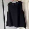 Colete com fenda 2025 de cânhamo com sensação de relaxamento! Camisa Simples de Ráfia Fina de Verão com Gola Redonda e Sem Mangas