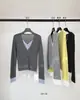 Suéter Tricot Color Blocking Gola V Slim Fit Emagrecedor Estilo Casual Versátil Falso Duas Peças Tg para Mulheres Modelo Primavera 2026 26139