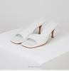 Sandalias de tacón alto y pantuflas de cuero brillante francesas 2024 nuevas combinan con todo tacón fino puntera cuadrada destalonadas sexys pantuflas de exterior para mujer