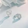 Brincos de Coração Cheios de Diamantes Únicos de Luxo Leve Brincos de Prata Esterlina S925 Estilo Doce e Feminino Brincos Versáteis para Looks de Férias