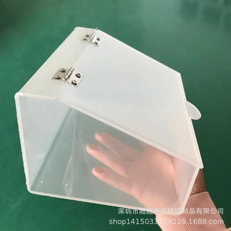 LLL552