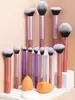 Nuevo set de 12 brochas de maquillaje transfronterizo con mangos largos, brocha para contorno, brocha para polvos, brocha para cejas en stock