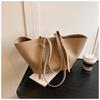 Bolsa Tote Transfronteriza de Gran Capacidad para Mujer 2026 Verano Nueva Moda Tendencia Patrón de Lichi Simple Bolso de Hombro para Debajo del Brazo