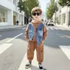 Ropa de Trabajo con Capucha y Mangas Largas Bordada con Letras para Niños de Primavera y Otoño con Bolsillos Irregulares, Conjunto Falso de Dos Piezas para Niños Pequeños