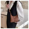 Bolsa Cesta de Legumes para Mulheres 2025 Novo Design de Nicho Luxo Acessível Textura de Alta Qualidade Bolsa Transversal de Ombro Tote