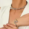 Moda Europea y Americana Estilo Minimalista Metal Pesado Anillo Geométrico Forma de Anillo Pulsera Gargantilla Brillante Conjunto de Joyería de Alta Venta para Mujeres
