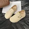 Moda feminina verão 2026 Sapatos Boken, novo estilo com corte profundo e fivela, aumento interno de altura, decorativo, totalmente fechado, slip-on confortável
