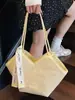 Bolso Tote Retro de Gran Capacidad 2025 Verano Nueva Textura Bolso de Hombro Costuras de Color Contrastante Patrón de Agarre a Mano Bolso de Axila para Viajes