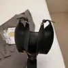 Bolsas de Nicho de Luxo para Mulheres 2025 Nova Moda Versátil Bolsa de Ombro Axila Estilo Estrangeiro Portátil Bolsa Bolinho