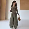 Conjunto de Top tipo Chal y Camiseta Base para Niñas Estilo Coreano Modelo Nuevo 2026 para Niñas Mayores Pantalones Cargo de Algodón Puro Pantalones de Pierna Ancha