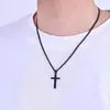 Colar masculino com pingente de cruz em aço titânio, estilo hip-hop europeu e americano. Design versátil, ideal para estudantes e como presente. Joia da moda.
