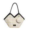 Design de Nicho Fita Xadrez Grande Capacidade Bolsa para Trabalho e Deslocamento Feminina 2025 Nova Bolsa Tote Versátil de Ombro