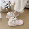 Pantuflas de algodón para mujer, de suela suave, para usar en exteriores, nuevo estilo otoño/invierno, peludas, diseño de una tira, lindas, de punta abierta, 2026, con estampado de estrellas, de suela plana