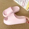 Chinelos de EVA Femininos Verão Antiderrapante Inodoro Simples Sola Grossa Super Macio Moda Fabricante Atacado