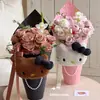 Peluche de Kt con Cabeza Grande, Día de San Valentín Lindo Dibujo Animado Textura Retro Empaque de Flores de Alta Calidad Materiales Florales