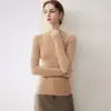 Nova coleção outono/inverno: Suéter de malha 100% cashmere puro feminino com gola semi-alta canelada, uma peça básica simples e versátil