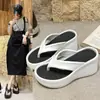 Sandálias Plataforma de Atacado para Mulheres Moda Verão Outdoor Plataforma de Solado Grosso Chinelos Sandálias de Praia