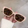 Óculos de Sol Cat-Eye Grandes com Corrente, Novo Estilo Europeu e Americano, para Mulheres, Emagrecedores, Modernos, de Alta Qualidade, Proteção Solar, Óculos de Sol Tendência
