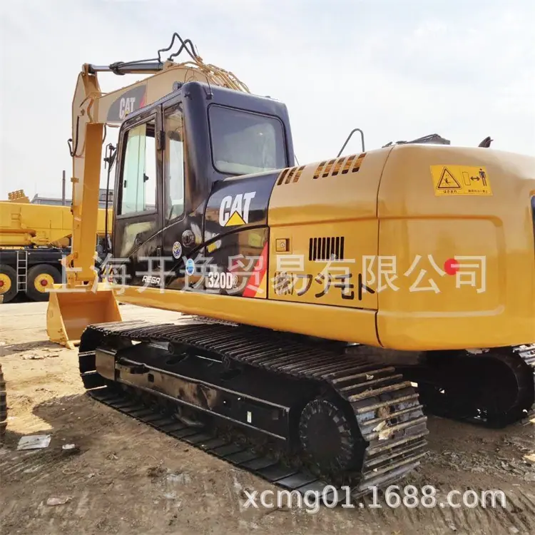 320d cat excavator (2)
