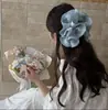 Presilha de Cabelo com Grande Saia de Gaze Perolada para Efeito Emagrecedor, Elástico de Cabelo Plissado Puff de Alta Qualidade, Presilha de Tubarão da Moda