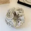 Elástico de Cabelo Floral de Quatro Camadas Doce e Fresco, Elástico Simples e Versátil para Coque, Scrunchie Volumizador, Corda de Cabelo Flor de Botão
