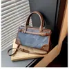 Bolsa de mão de alta qualidade, nicho, transfronteiriça para mulheres, nova bolsa quadrada pequena retrô estilosa, bolsa de ombro/transversal moderna e versátil