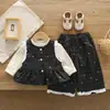 Conjunto de Ropa de Otoño para Niñas 2026 Nuevo Elegante Primavera/Otoño Infantil Moda Bebé Niña Estilo Pequeña Coco Chaleco Conjunto de Tres Piezas