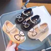 Zapatos de cuero para niñas, zapatos de cuero negros, zapatos de cuero estilo británico, zapatos de princesa Mary Jane, nuevos zapatos de bebé súper suaves de otoño.