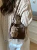 Design Minimalista Nicho Cor Sólida Bolsa Balde Grande Capacidade Bolsa de Mão Nova Doce Estilosa de Alta Qualidade Bolsa Moderna Mãe-Filha