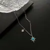 Collar de amor hueco de acero de titanio resistente a la decoloración para mujer, colgante de amor con diseño de nicho de lujo ligero, cadena de clavícula de temperamento versátil