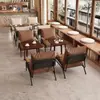 Mesa y Sillas de Madera Maciza Combinación Silla para Cafetería Silla para Restaurante Tienda de Té con Leche Recepción de Hotel Sofá de Tela Restaurante Comercial
